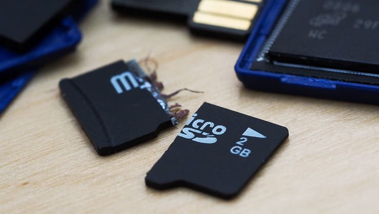 Reparar o recuperar una tarjeta MicroSD dañada 