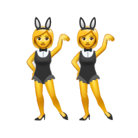 Dos chicas con orejas de conejo